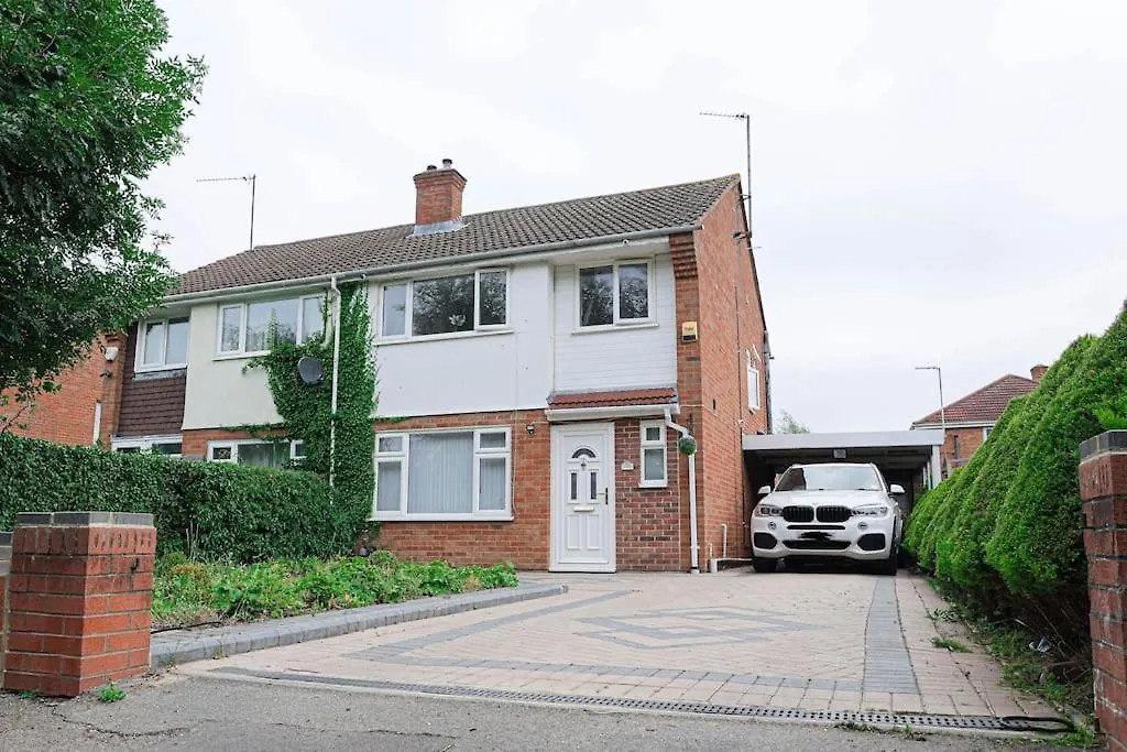 Modern 3 Bed In Cotswold Villa GLOUCESTERSHIRE