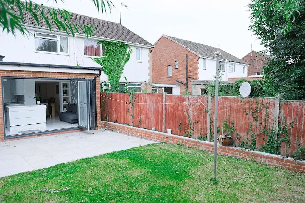 Holiday home Modern 3 Bed In Cotswold Villa GLOUCESTERSHIRE United Kingdom
